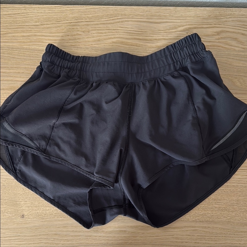 Lululemon Hotty Hot Shorts Size 6